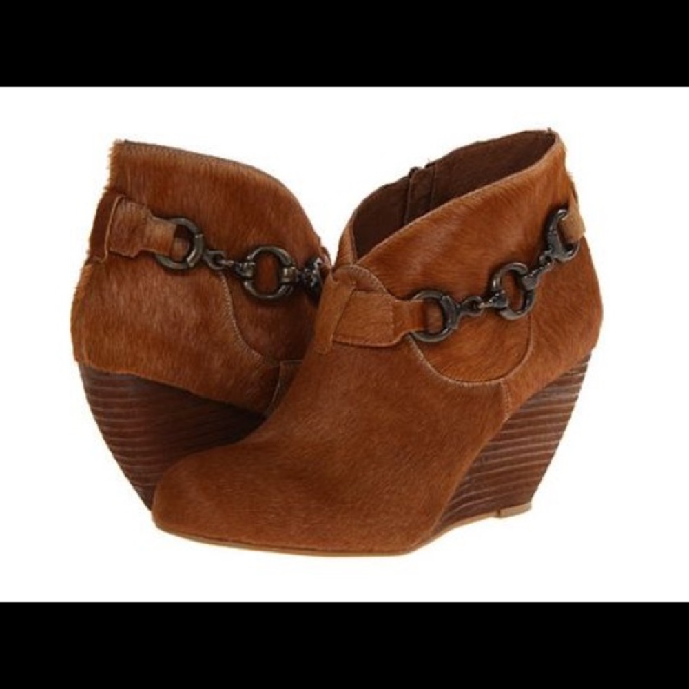 Vogue Canter Booties Wedge